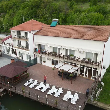 Casa Adrian *